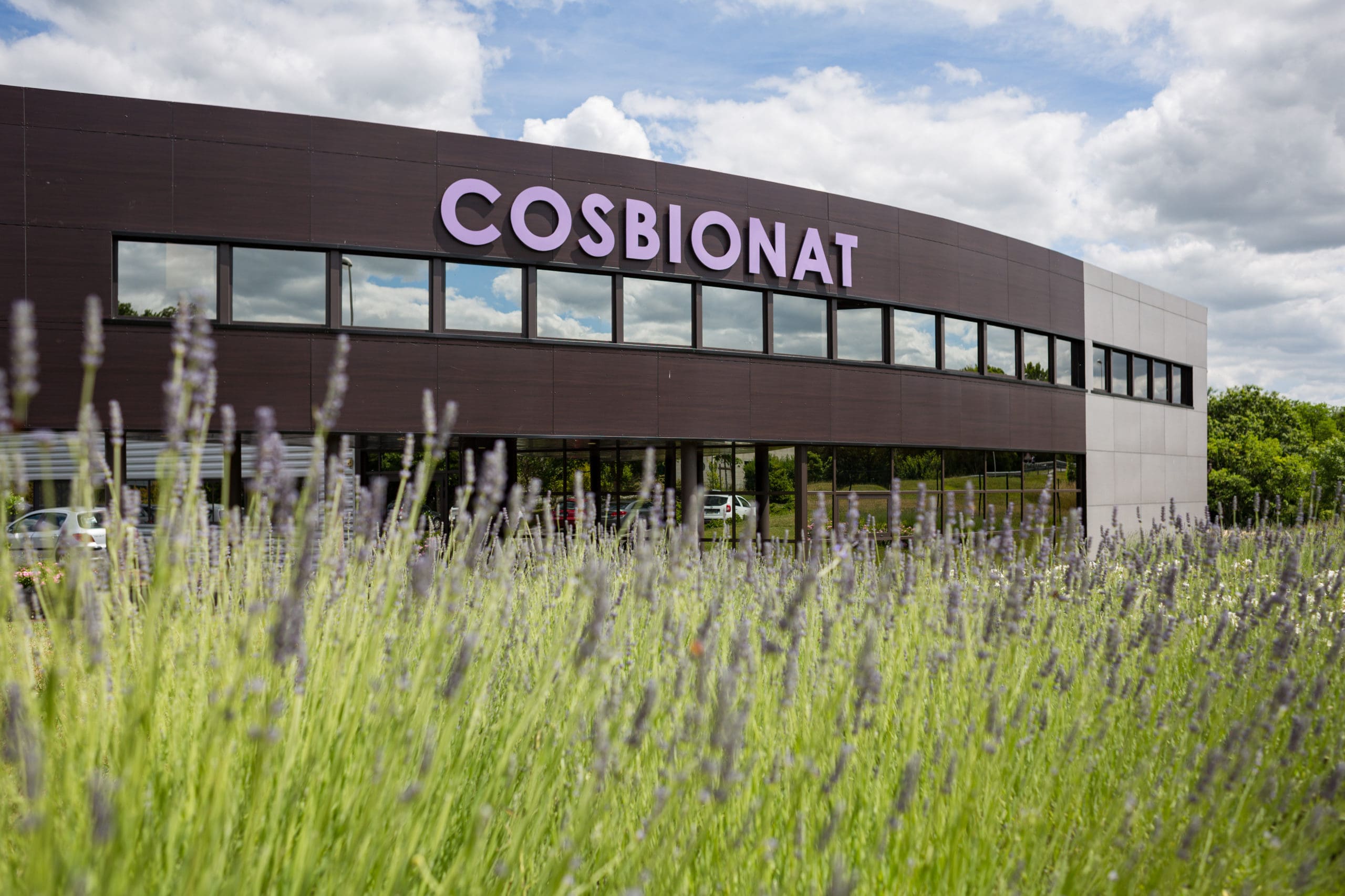 Laboratoire d'aromathérapie Cosbionat à Vendôme Fabricant exclusif des produits aux huiles essentielles du Docteur Valnet